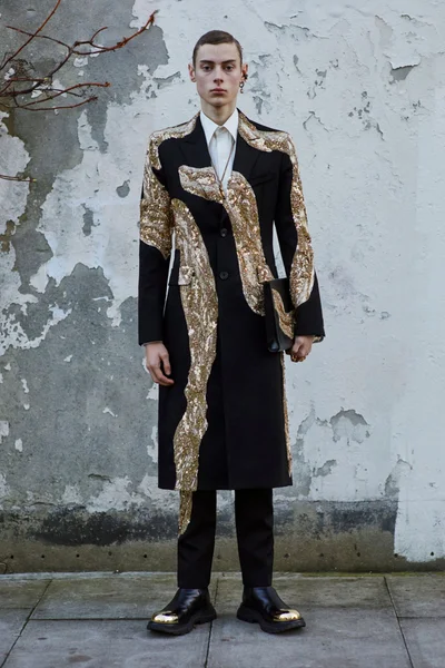 Look 34